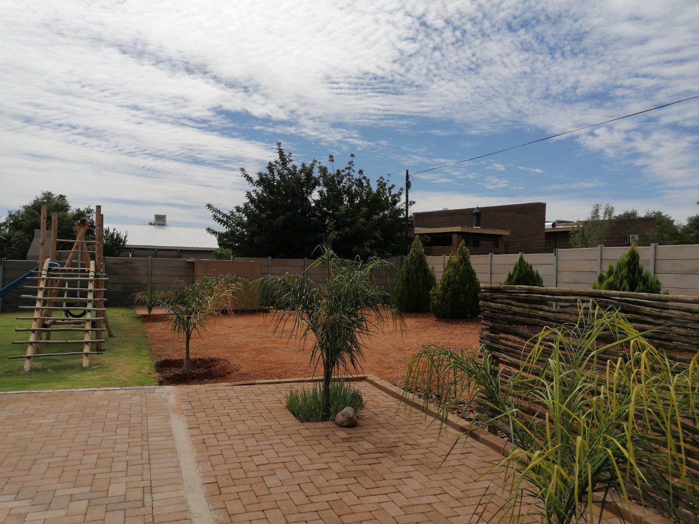 4 Bedroom Property for Sale in Keidebees Northern Cape